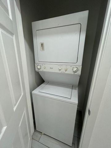 8545 Midpark Road 9, Dallas, TX 75240