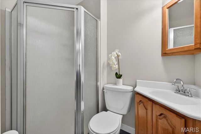 947 Bellestri Drive, Ballwin, MO 63021