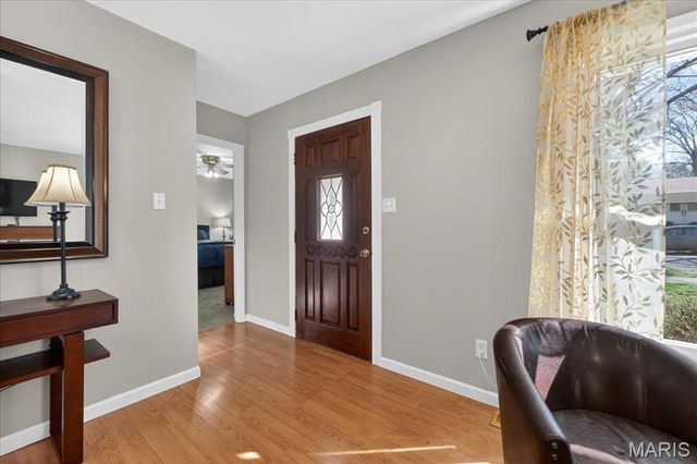 947 Bellestri Drive, Ballwin, MO 63021