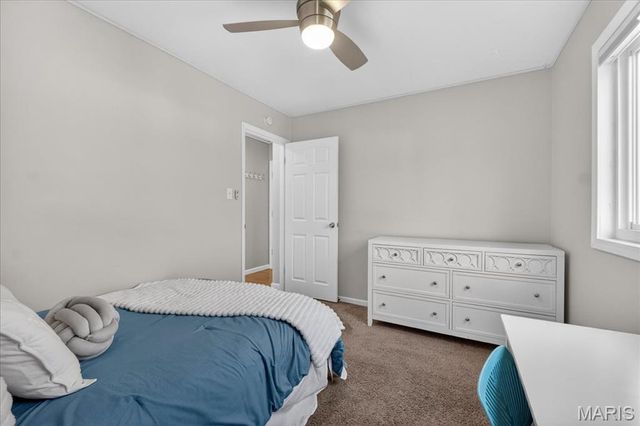 947 Bellestri Drive, Ballwin, MO 63021