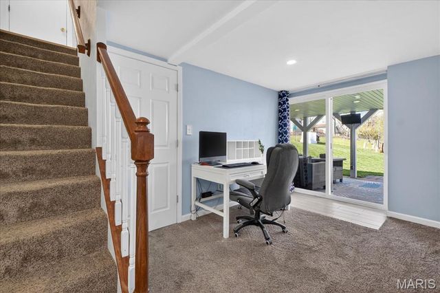 947 Bellestri Drive, Ballwin, MO 63021