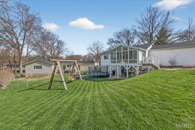 947 Bellestri Drive, Ballwin, MO 63021