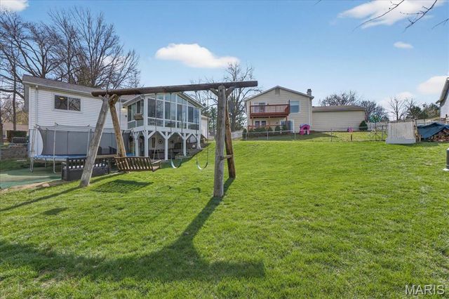 947 Bellestri Drive, Ballwin, MO 63021