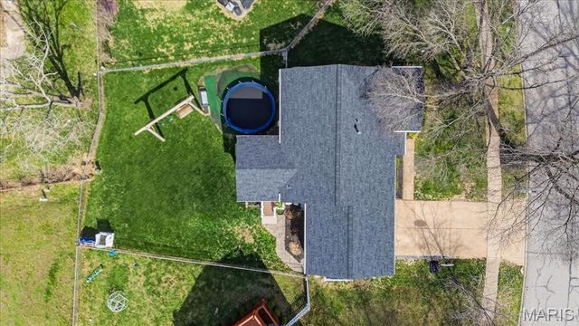 947 Bellestri Drive, Ballwin, MO 63021