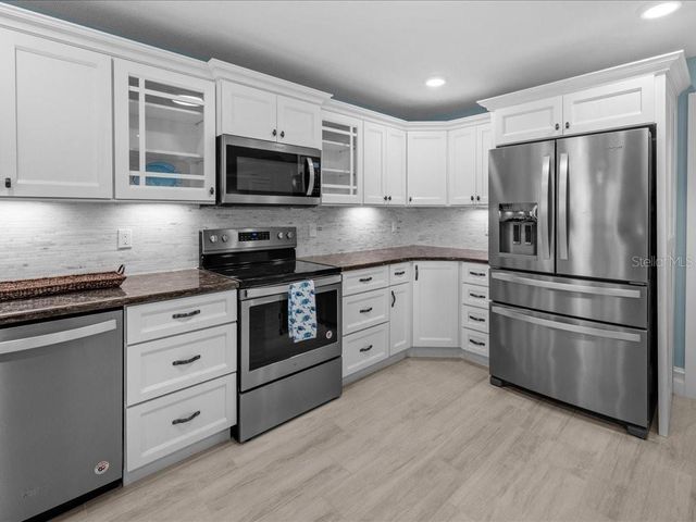1 COLONY POINT DRIVE 1C, Punta Gorda, FL 33950