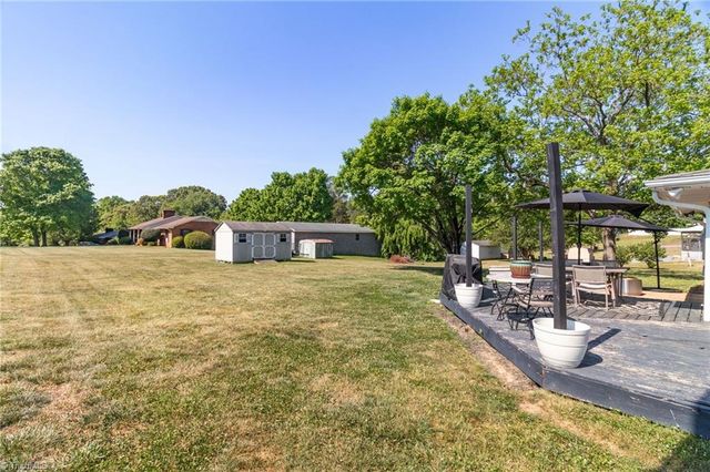 230 Hill Lane, Lexington, NC 27295
