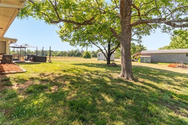 230 Hill Lane, Lexington, NC 27295