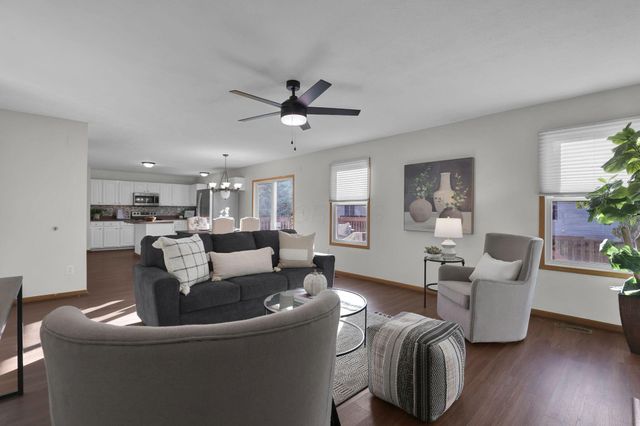 8569 Fernbrook Drive, Lewis Center, OH 43035