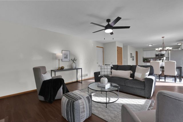 8569 Fernbrook Drive, Lewis Center, OH 43035