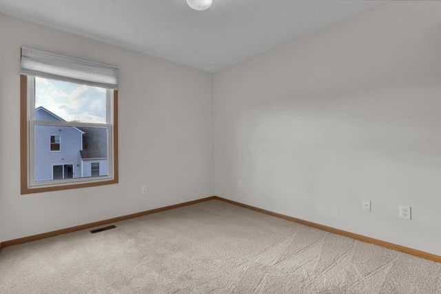 8569 Fernbrook Drive, Lewis Center, OH 43035