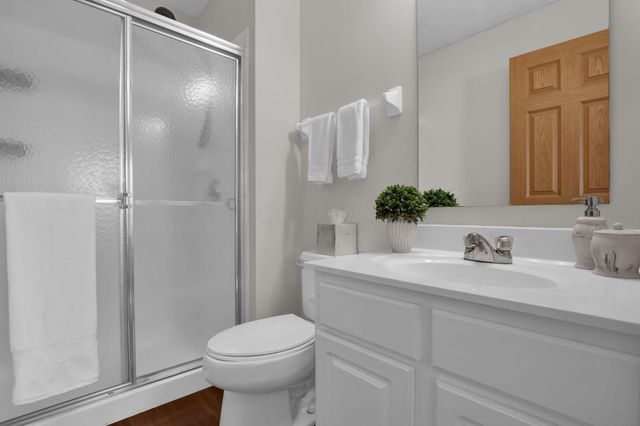 8569 Fernbrook Drive, Lewis Center, OH 43035