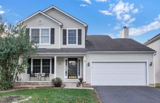 8569 Fernbrook Drive, Lewis Center, OH 43035