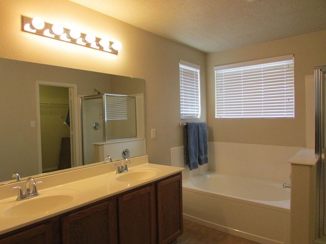 2843 VIOLETA Circle SE, Rio Rancho, NM 87124