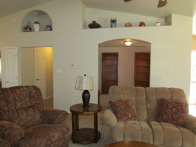 2843 VIOLETA Circle SE, Rio Rancho, NM 87124