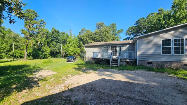 1032 Academy Dr., Conway, SC 29526