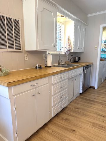 837 Hillside Drive, Sherman, TX 75090