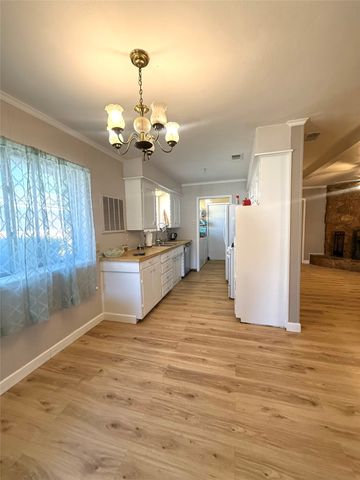 837 Hillside Drive, Sherman, TX 75090