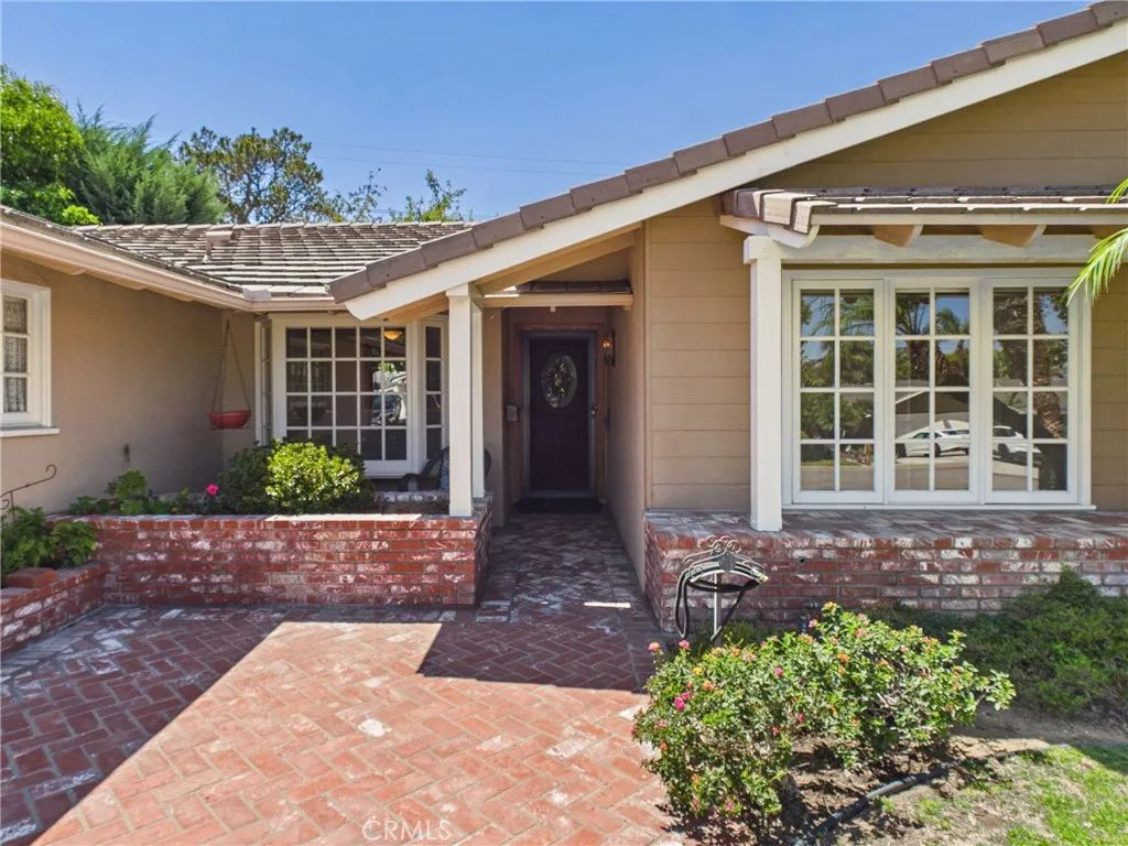 3032 N Fairbairn, Orange, CA 92865