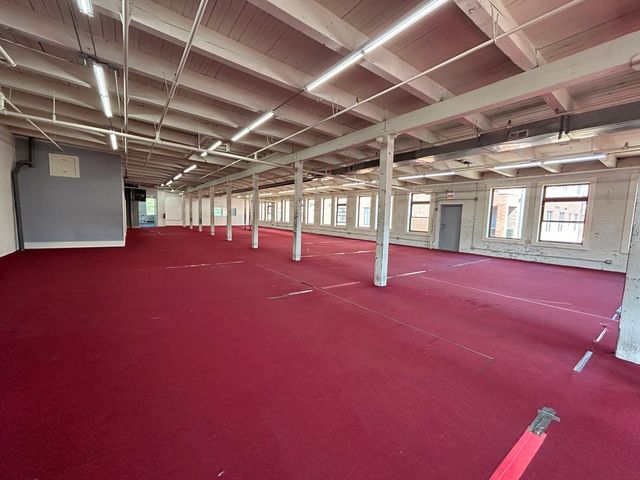 3735 W Belmont Avenue, Chicago, IL 60618