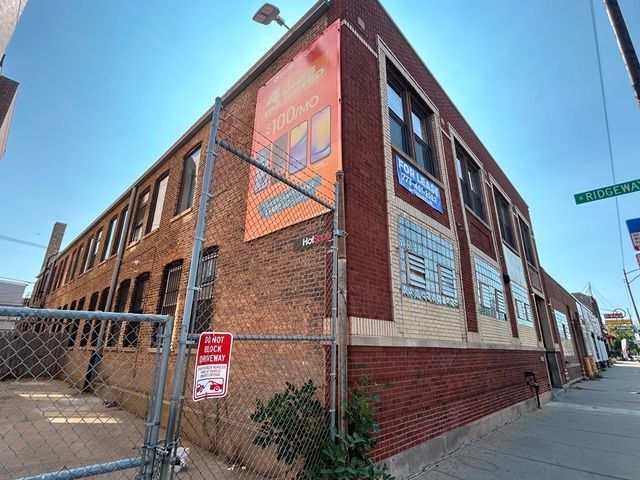 3735 W Belmont Avenue, Chicago, IL 60618