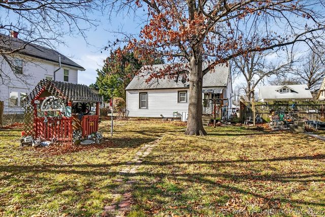 408 S Chickasaw Avenue, Bartlesville, OK 74003