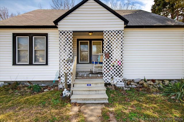 408 S Chickasaw Avenue, Bartlesville, OK 74003
