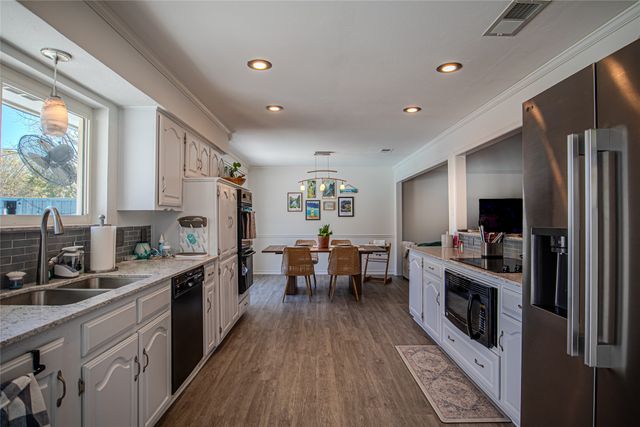 903 Village Green Drive, Rockwall, TX 75087