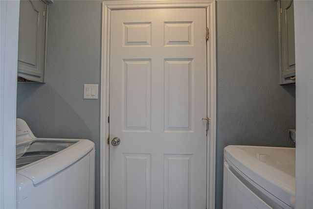 903 Village Green Drive, Rockwall, TX 75087