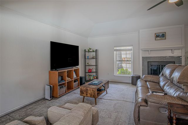 903 Village Green Drive, Rockwall, TX 75087