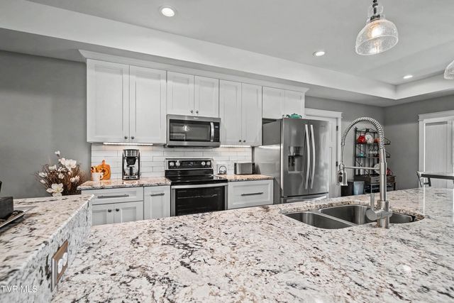 167 Ridgecrest Road, Jonesborough, TN 37659