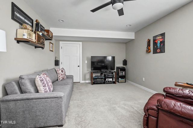 167 Ridgecrest Road, Jonesborough, TN 37659