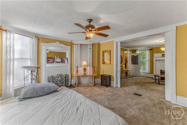 211 W 34th Street, Savannah, GA 31401