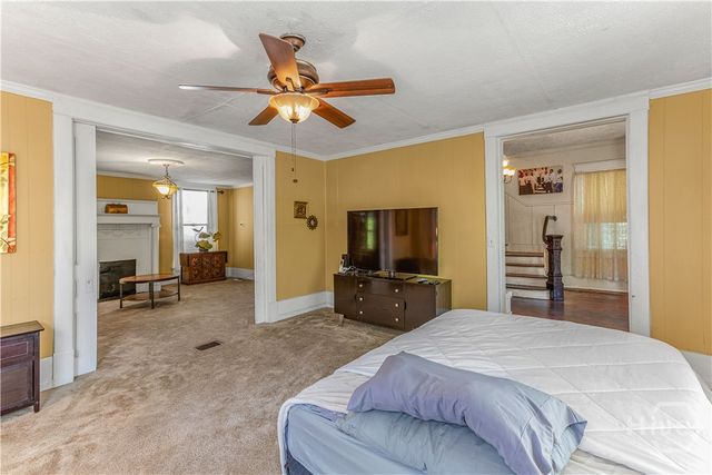211 W 34th Street, Savannah, GA 31401