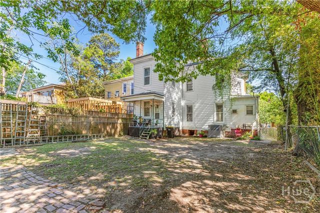 211 W 34th Street, Savannah, GA 31401