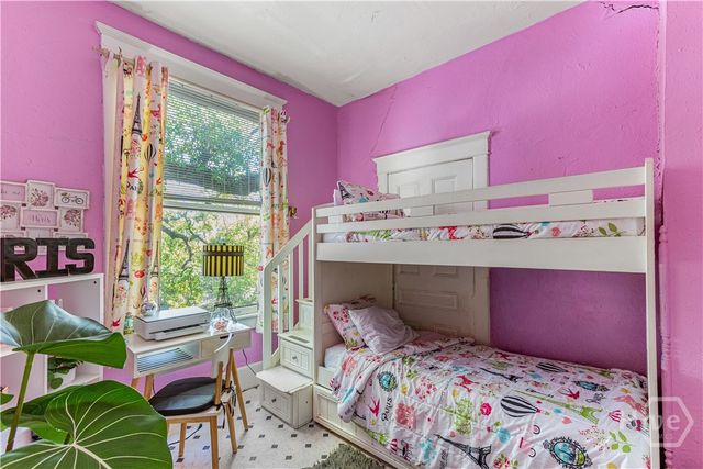 211 W 34th Street, Savannah, GA 31401