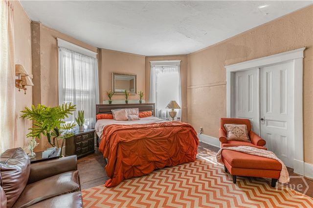 211 W 34th Street, Savannah, GA 31401