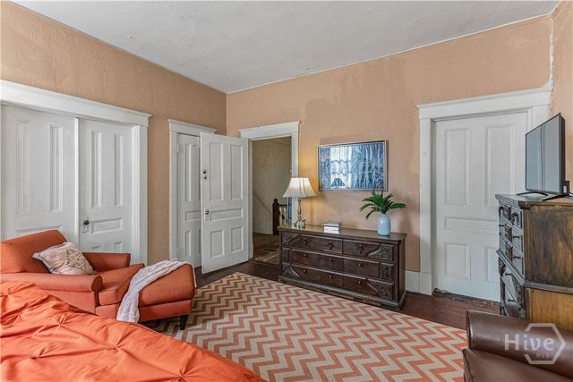 211 W 34th Street, Savannah, GA 31401