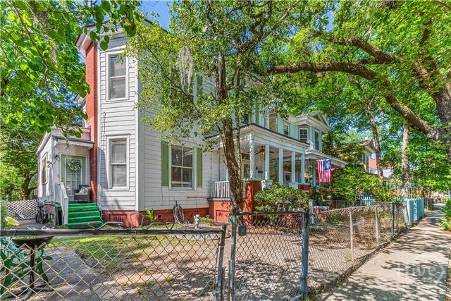 211 W 34th Street, Savannah, GA 31401