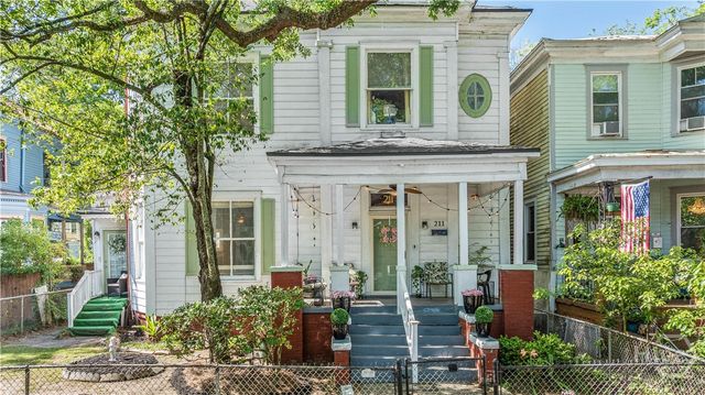 211 W 34th Street, Savannah, GA 31401