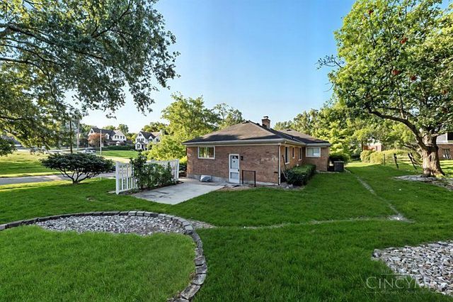 6955 Carroll Avenue, Sycamore Twp, OH 45236