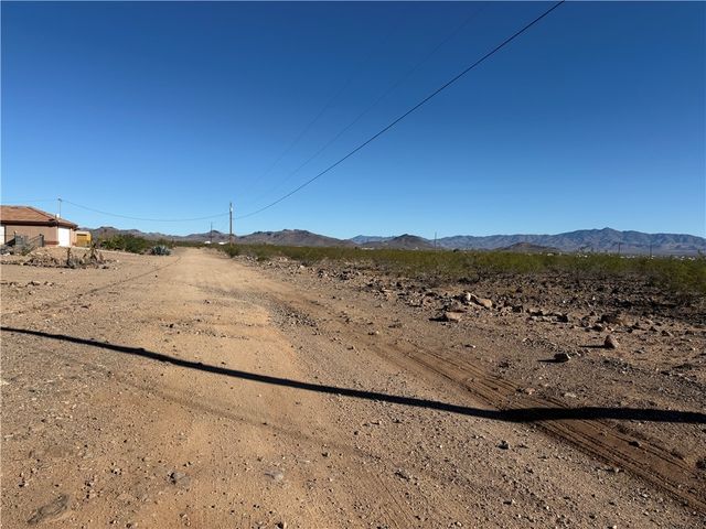 2.35ac Drake Road, Golden Valley, AZ 86413