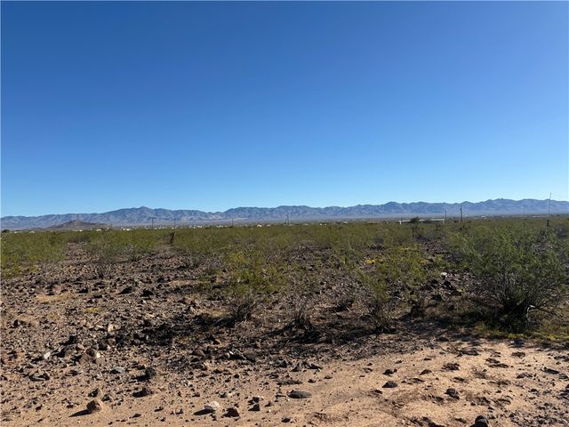 2.35ac Drake Road, Golden Valley, AZ 86413