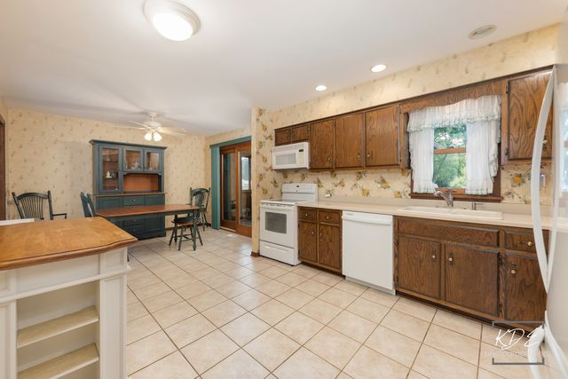29W303 Hartman Drive, Naperville, IL 60564