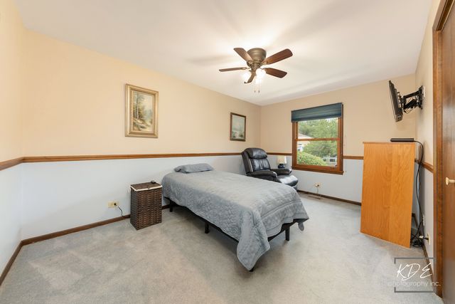 29W303 Hartman Drive, Naperville, IL 60564