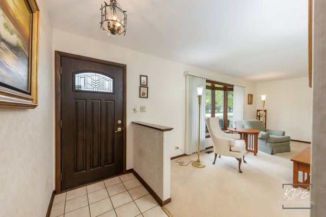 29W303 Hartman Drive, Naperville, IL 60564