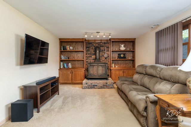 29W303 Hartman Drive, Naperville, IL 60564