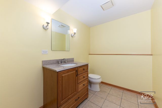 29W303 Hartman Drive, Naperville, IL 60564
