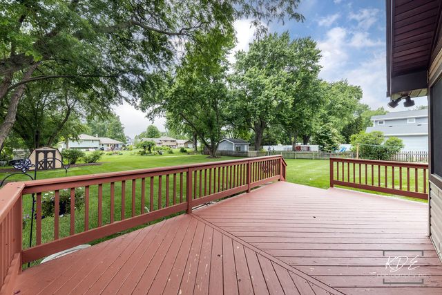 29W303 Hartman Drive, Naperville, IL 60564