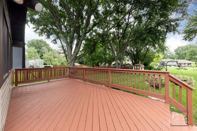 29W303 Hartman Drive, Naperville, IL 60564
