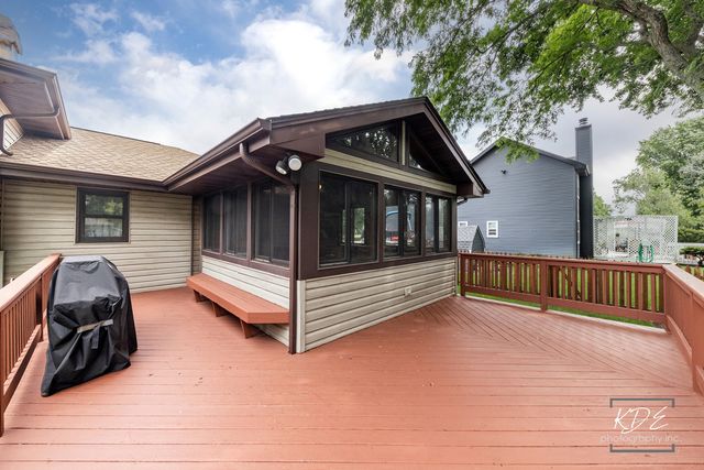 29W303 Hartman Drive, Naperville, IL 60564